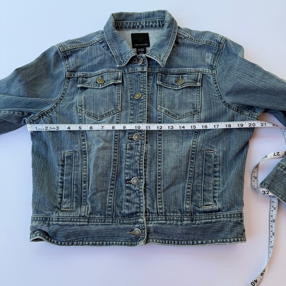 Woman’s The Limited Denim Jacket Size Large​​ - Picture 6 of 7